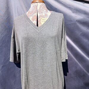 XL Grey V-Neck Tshirt